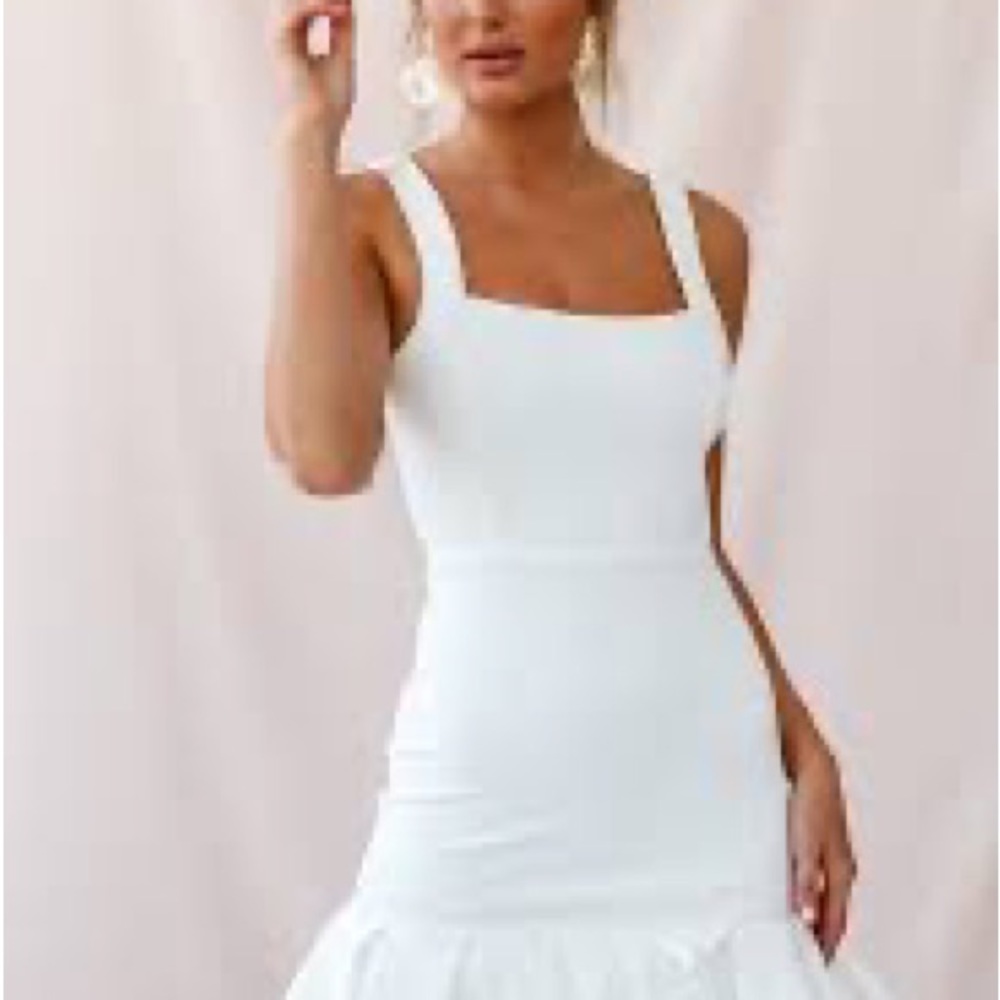 Selfie Leslie HEARTBREAKER OPEN BACK PLEATED HEM DRESS Size XS - Picture 2 of 11